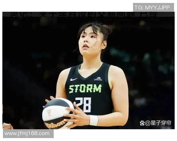 女篮球明星球员的崛起与挑战她们如何在赛场上书写传奇人生